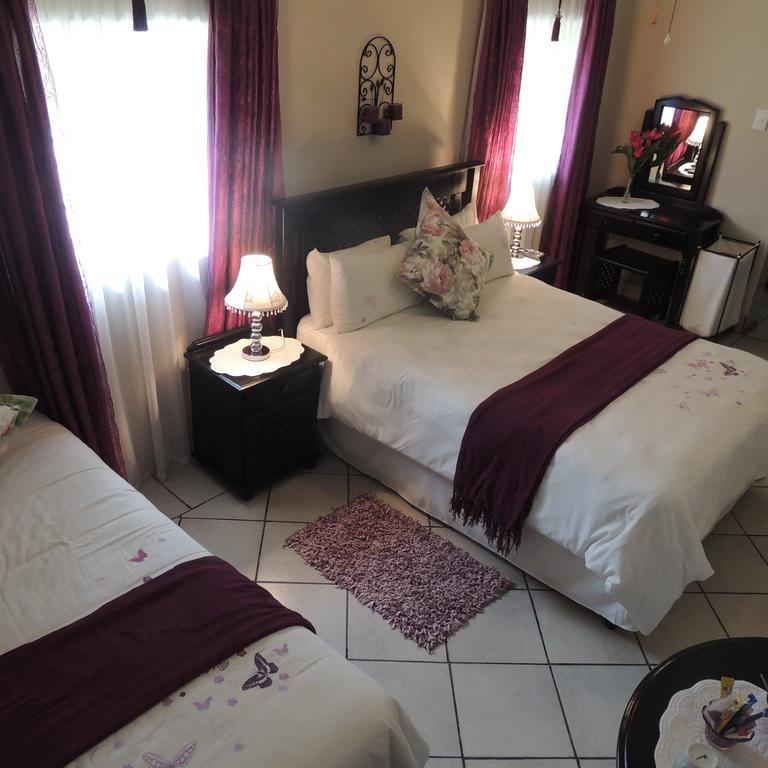 Rita'S Guesthouse Cc ฟาเรเฮด ภายนอก รูปภาพ